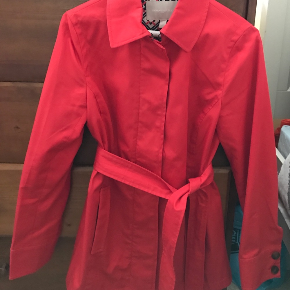 Banana Republic red rain jacket size small